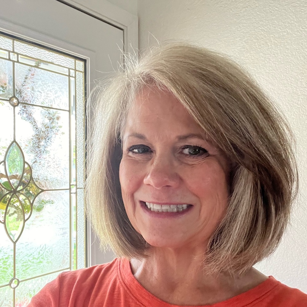 Meet your Posher, Carolyn